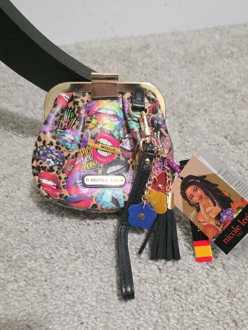 Nicole Lee Printed Coin Purse Collection Wristlet All Emotion with Bag Charms - Picture 2 of 13